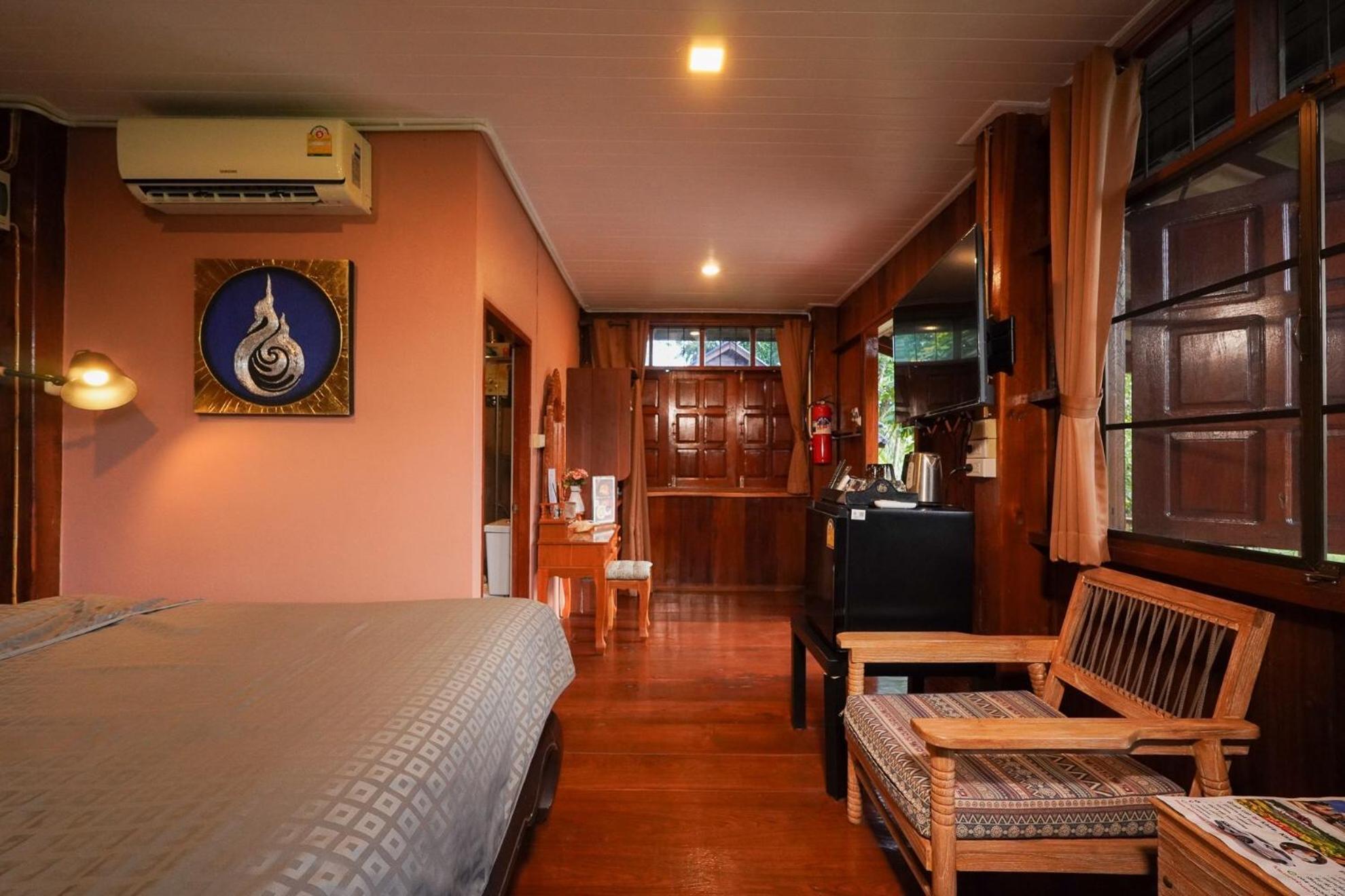 צ'יאנג דאו The Wes Village, Incl Free Breakfast & 100 Thb Food Gift מראה חיצוני תמונה